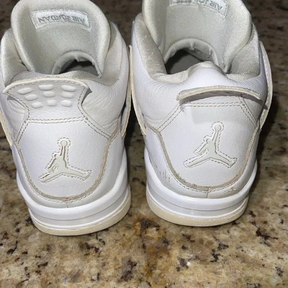 Jordan 4 Retro - Picture 3 of 11